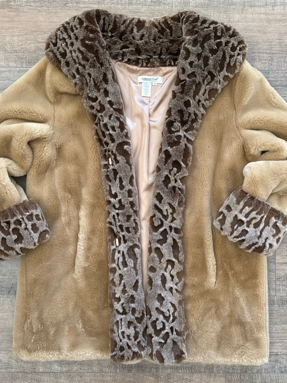 Coldwater Creek Women's Tan Faux Fur Coat with Leopard Trim
